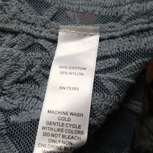 NEIMAN Marcus blouse size Small/Medium - Picture 8 of 8